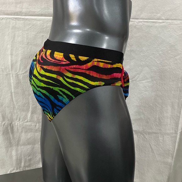 Men’s little boy blue swimwear - Picture 6 of 7